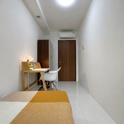Melville Park (D18), Condominium #611363331